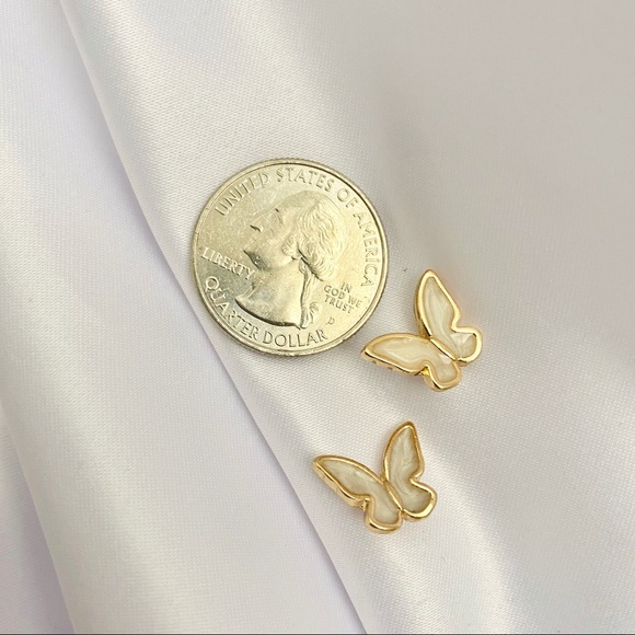White Shell Butterfly Stud Earrings - Picture 2 of 3